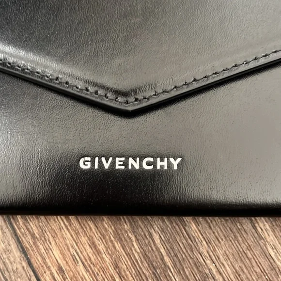 Givenchy Black Flap Clutch - Picture 4 of 8